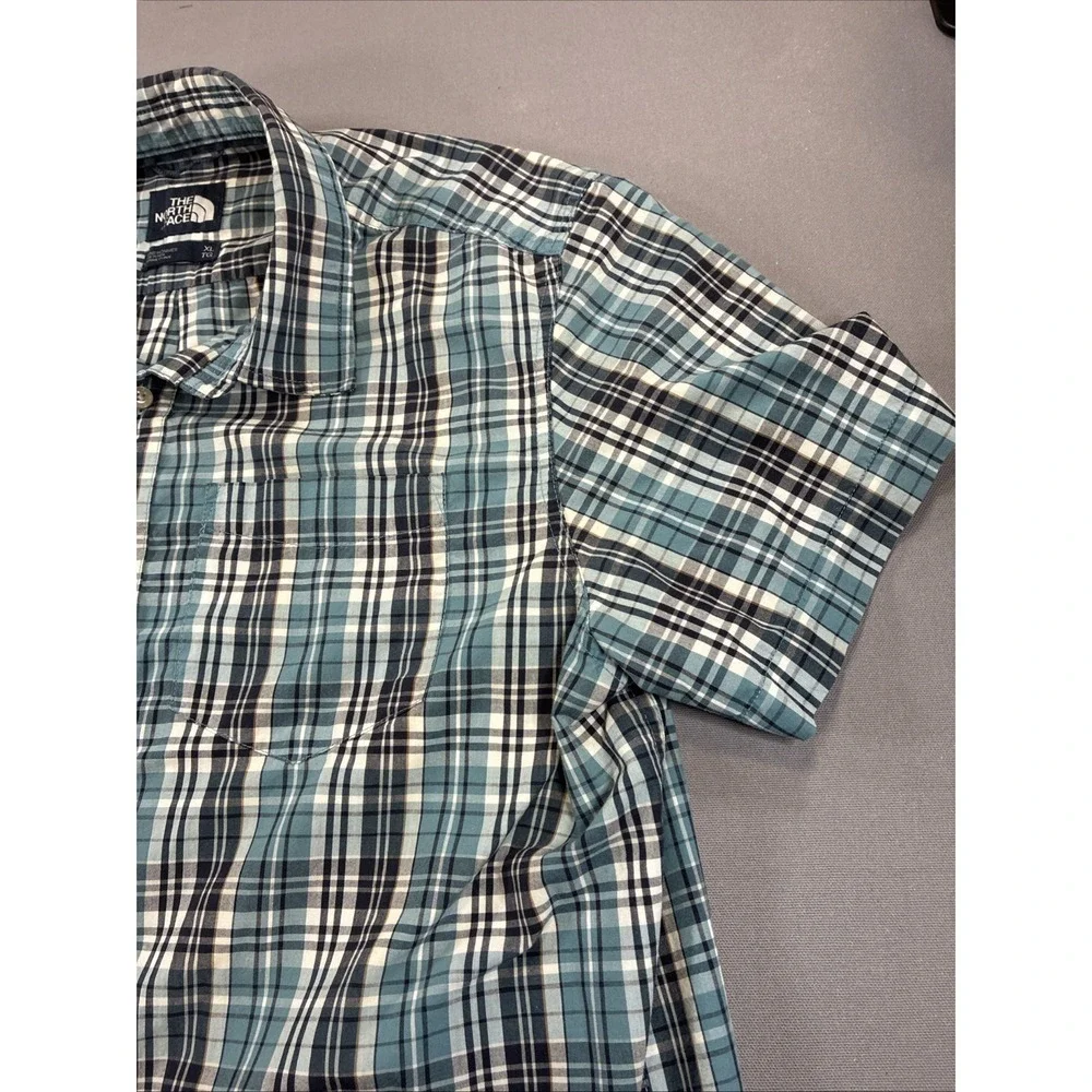 The North Face Mens Button Down Outdoor Shirt Short Sleeve Plaid Pocket Size XL